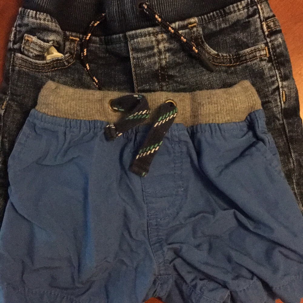 6 mos Gymboree’s and Carter’s shorts